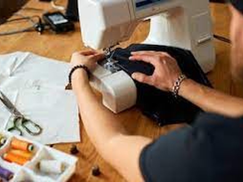 Como coser a máquina: costura para principiantes irudia