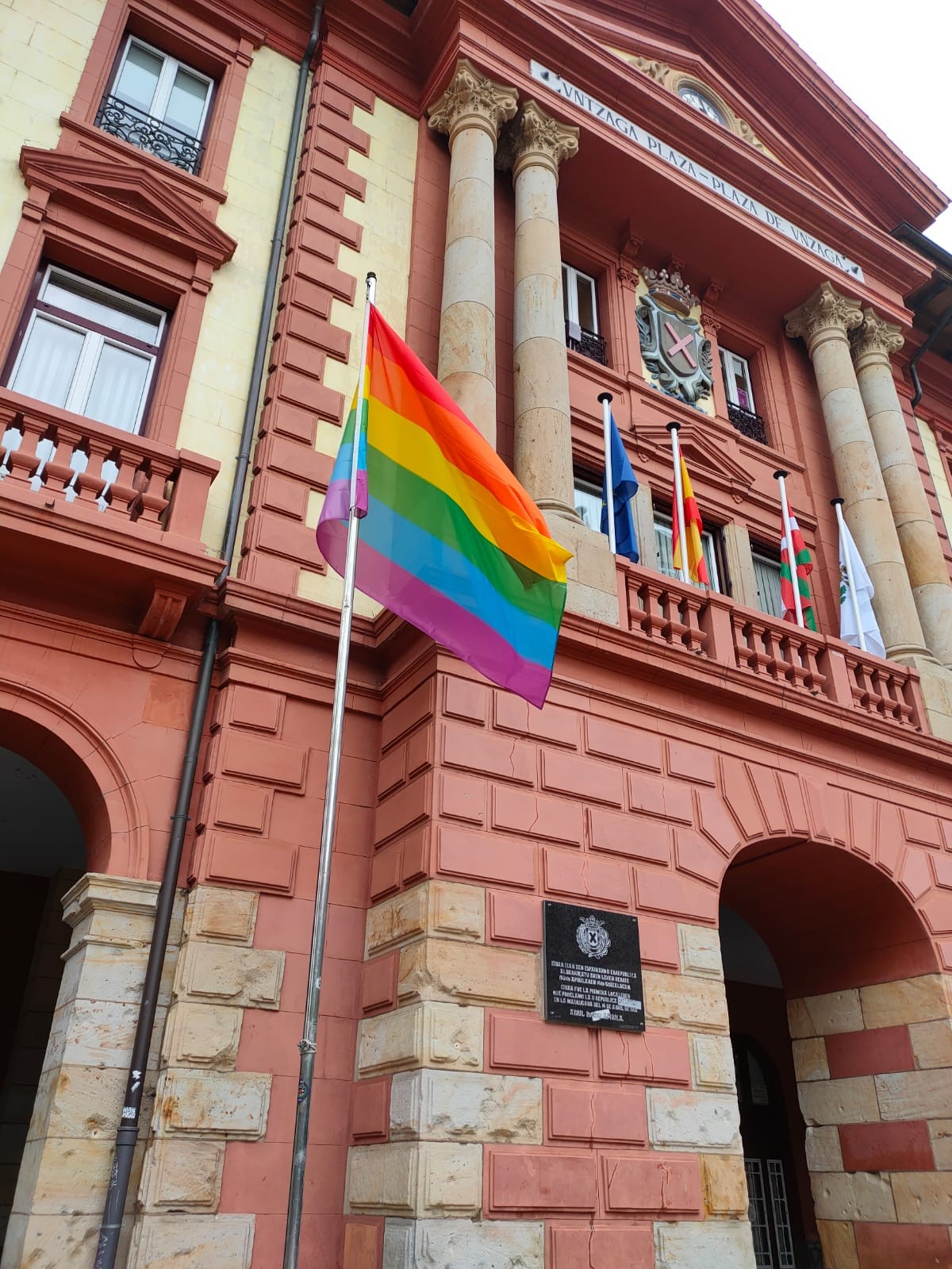 Eibar conmemora el Día Internacional del Orgullo LGTBI+