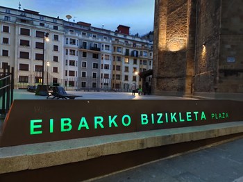 Imagen de archivo de Eibarko Bizikleta Plaza.