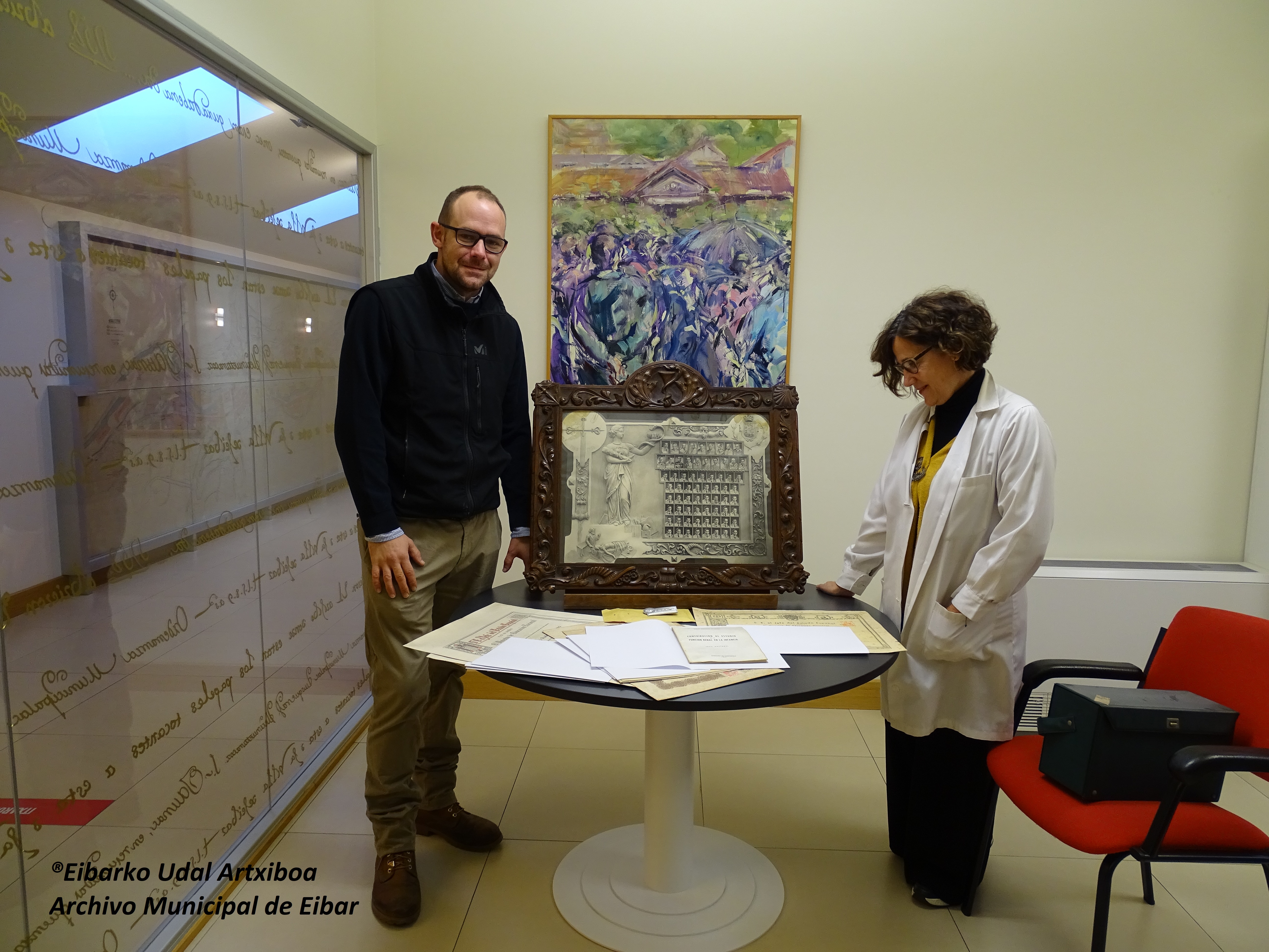 El Archivo Municipal de Eibar recibe la donación de la documentación personal del médico Basilio Rodríguez.