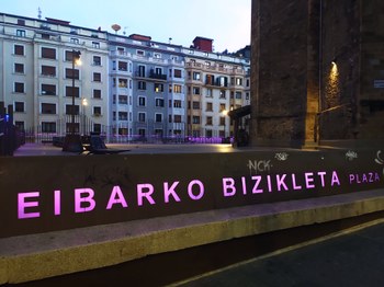 Imagen de archivo de Eibarko Bizikleta Plaza.