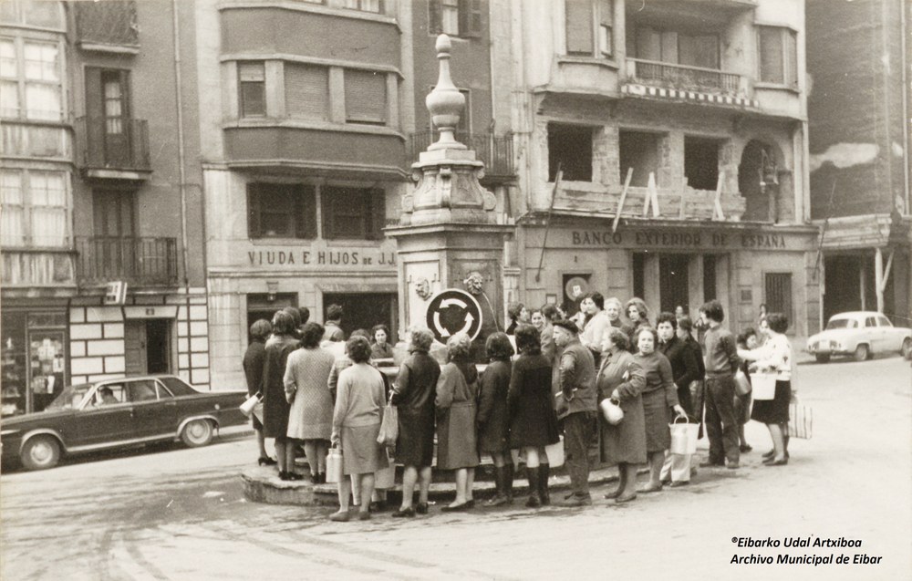¿Sabías que hace ya 130 años que se colocó la primera fuente de Ibarrecruz?