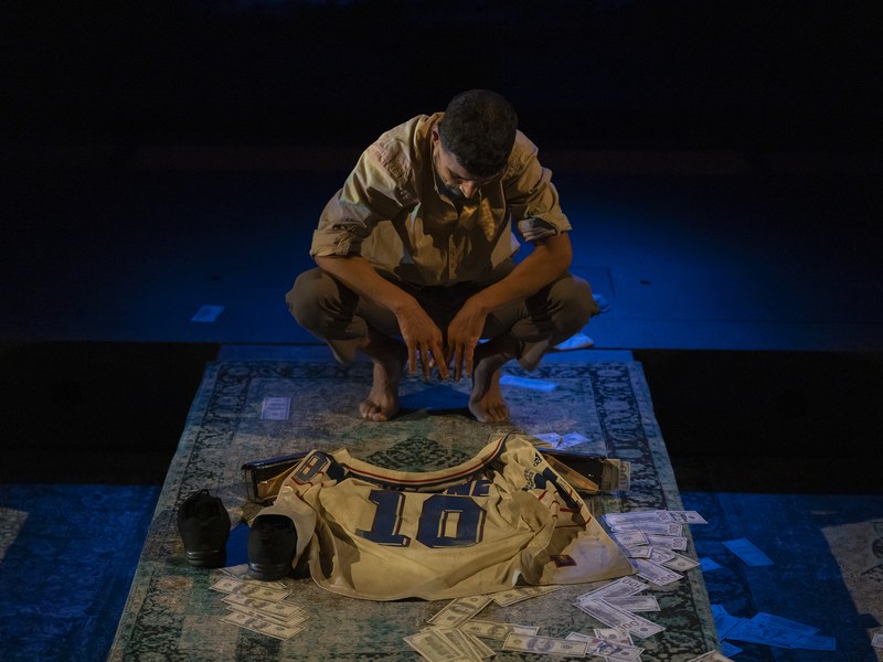 Obra de teatro 14.4
