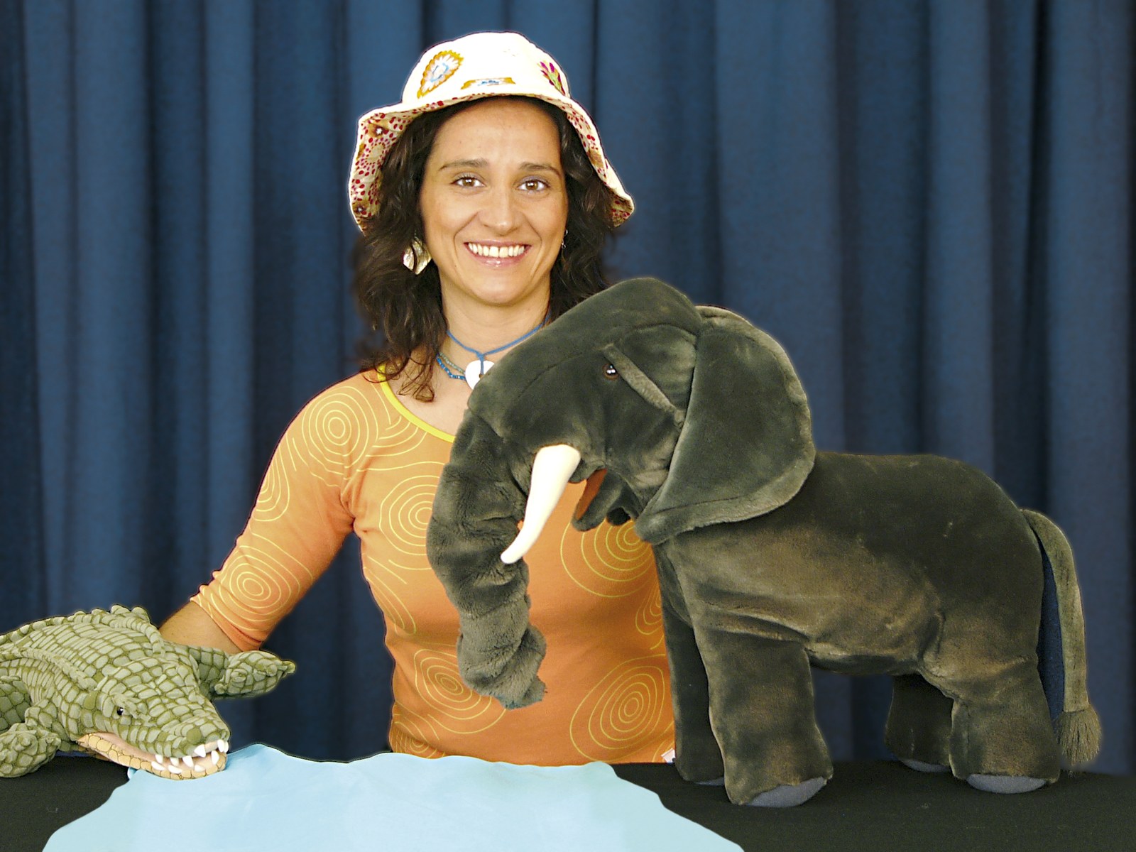 Rosa Martínez y sus títeres