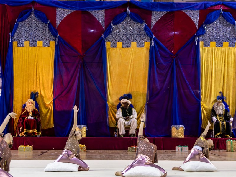 Reyes Magos - Invitaciones para espectáculo de danza Reyes Magos - Reparto de invitaciones para el espectáculo de danza