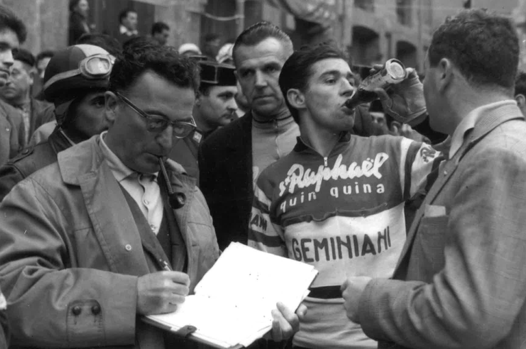 Bicicleta Eibarresa, 1960. Jean Claude Annaert, ganador de la 5ª etapa. Foto: Ares.