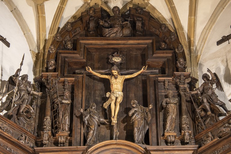 Parte superior del retablo de la iglesia de San Andres