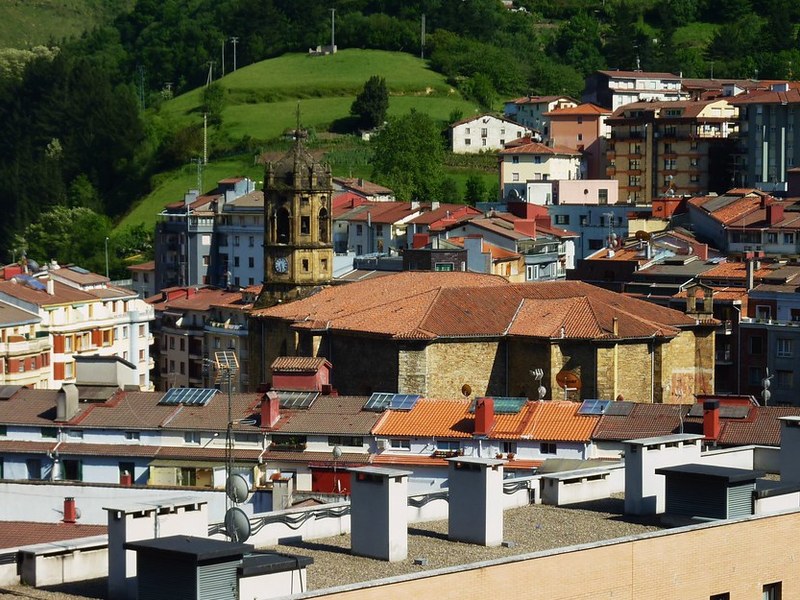 Eibar tiene en la actualidad 27.330 habitantes; 14.034 mujeres y 13.296 hombres. Foto: Thierry Llasandes (Flickr, CCBYSA)
