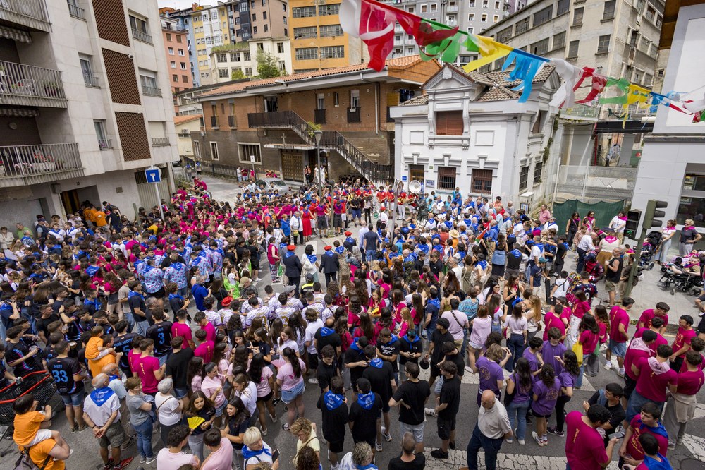 Eibar tiene en la actualidad 27.540 habitantes; 14.149 mujeres y 13.391 hombres Foto Sanjuanes 2025
