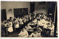 El 14 de abril, en el Coliseo, “República y mujer: política, legislación y educación” a las 19:00.