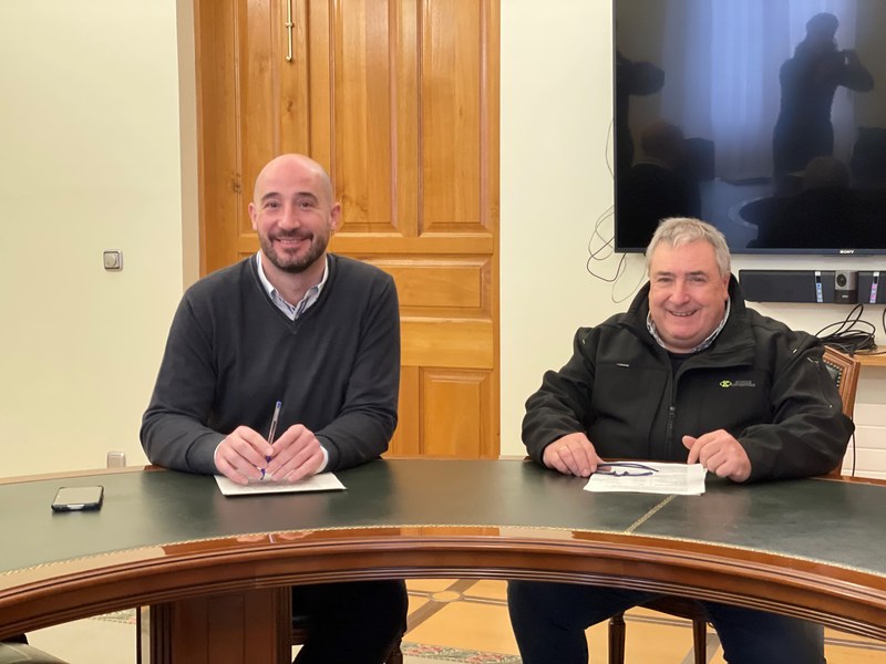 Imagen de la rueda de prensa celebrada para dar a conocer la inversión de 2023 de 420.000 euros en actividades y programas de difusión y fomento del uso del euskera.