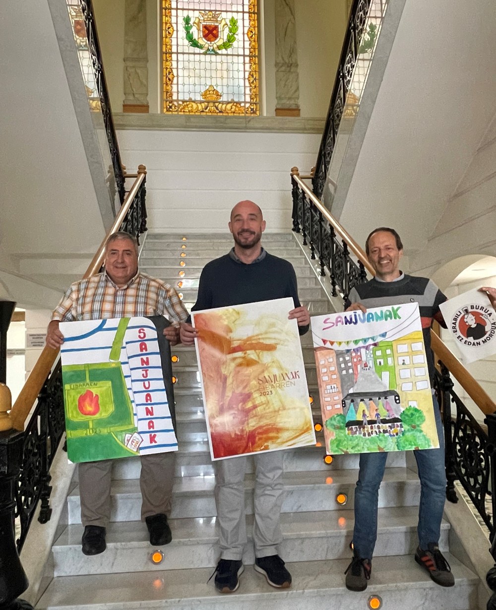 El Ayuntamiento presenta el programa de los Sanjuanes 2023, que este año cuenta con el presupuesto más elevado de su historia Imagen de la presentación del programa de los Sanjuanes 2023.