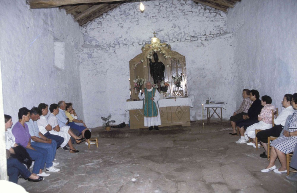 El conjuro de Akondia, una de los ritos más antiguos de Eibar, se celebrará el día 3 de julio en la ermita de San Pedro de Akondia.