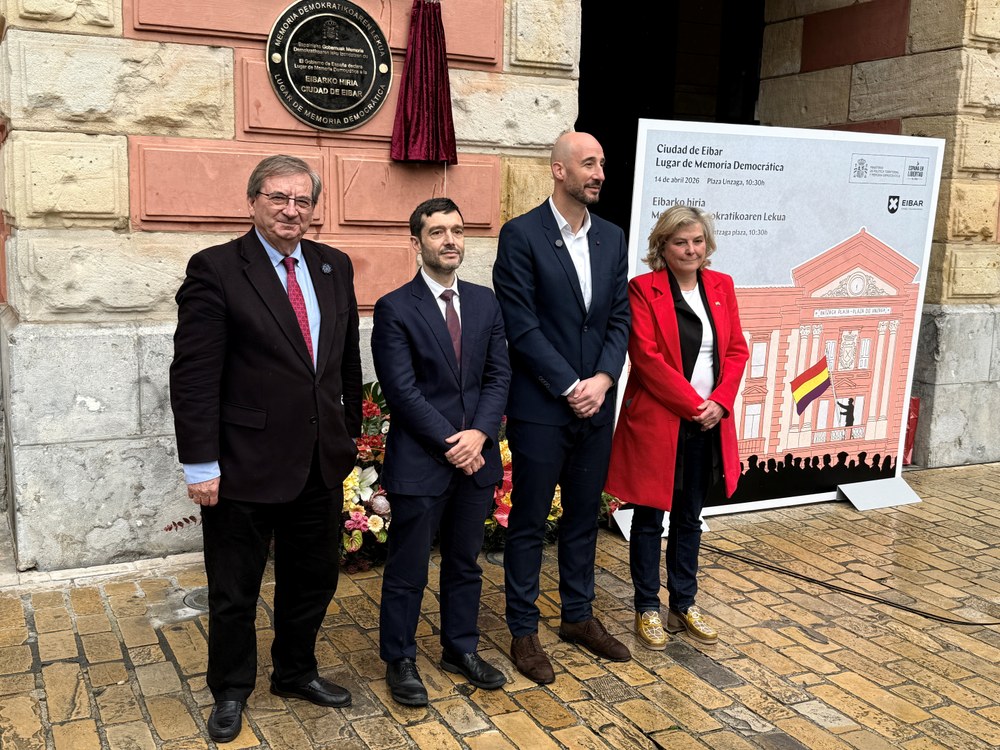 Representantes institucionales.