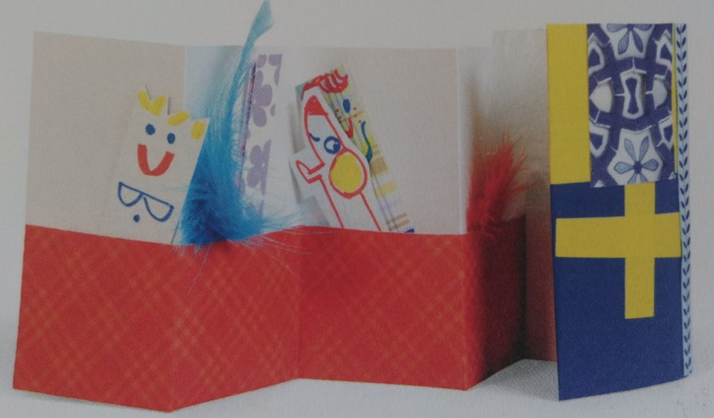 Taller "Libro acordeón" en la Biblioteca Infantil