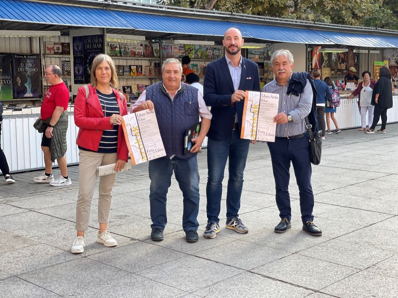 Imagen de la rueda de prensa celebrada para presentar Feria del Libro y del Disco.
