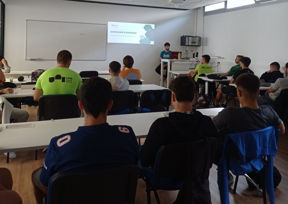Fomento del euskera en las actividades deportivas Estudiantes en el curso de sensibilización