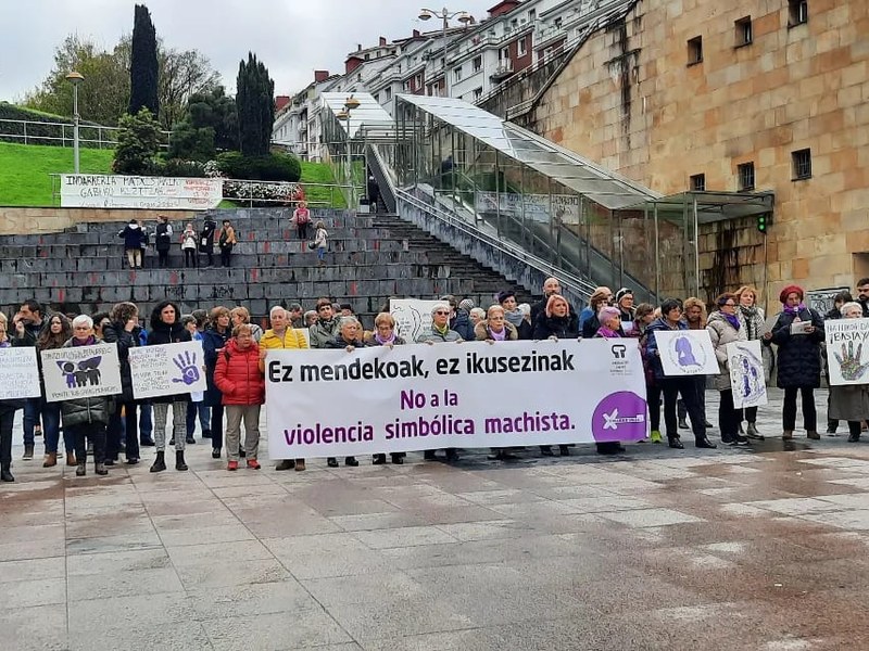 Concentración ciudadana del 25 de noviembre bajo el lema "¡No a la violencia machista! Reconocimiento, reparación y memoria" Concentración ciudadana del 25 de noviembre