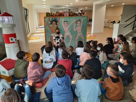 La exposición didáctica Itsaspeko Bihotzak en Eibar Itsaspeko Bihotzak