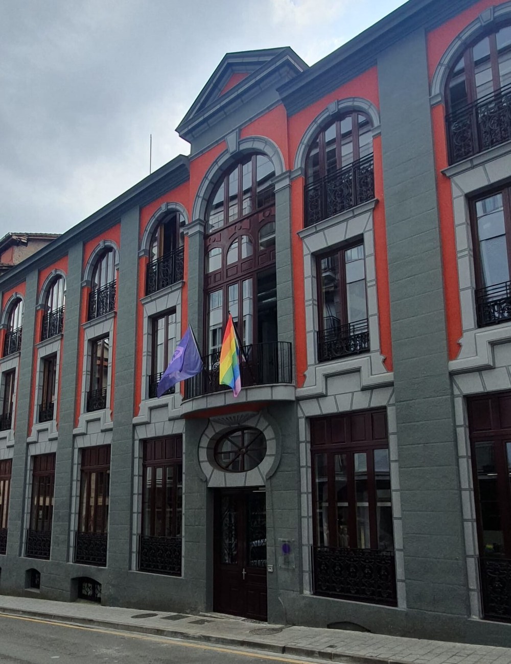 Comunicado con motivo del Día Internacional por la Liberación Sexual y Orgullo del Colectivo LGTBIAQ+ en Eibar 28 de junio Manifiesto Berdindu