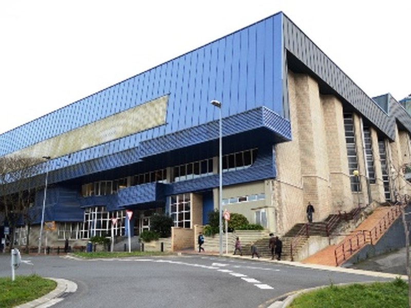 Polideportivo Municipal de Ipurua.