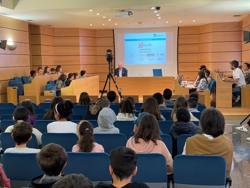 Imagen del Pleno de la Agenda Escolar 2030.