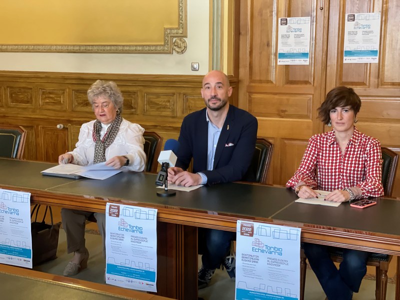 Imagen de la presentación de la 32ª edición de los Premios Toribio Echevarria.
