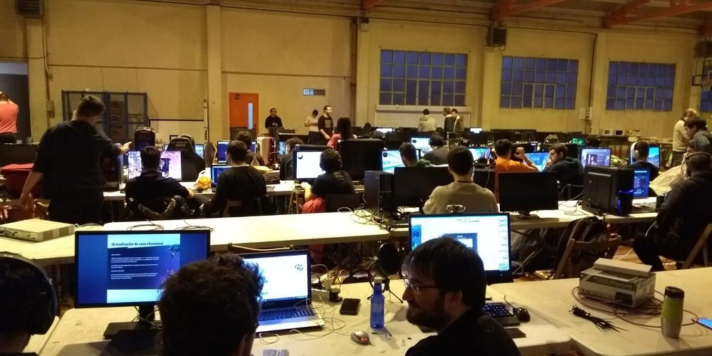 Eibar acoge este fin de semana una nueva edición del "Lan Party", enmarcada en las jornadas del Uni Encounter Imagen de la celebración de un Lan Party, enmarcado dentro de las jornadas de Uni Encounter.