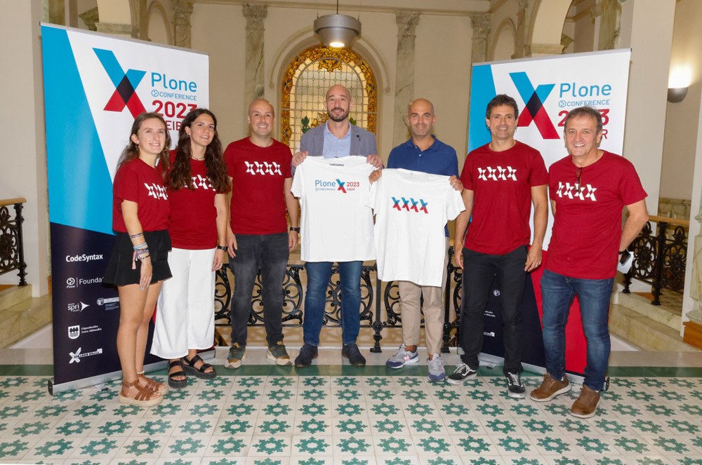 Eibar acogerá la Conferencia Internacional PLONECONF 2023 Imagen de la presentación en rueda de prensa de la Conferencia Internacional PLONECONF 2023.