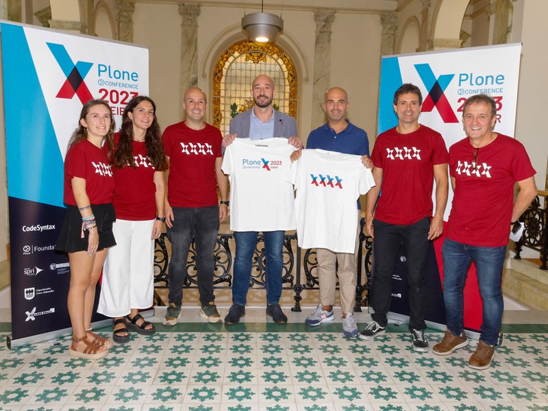 Imagen de la presentación en rueda de prensa de la Conferencia Internacional PLONECONF 2023.