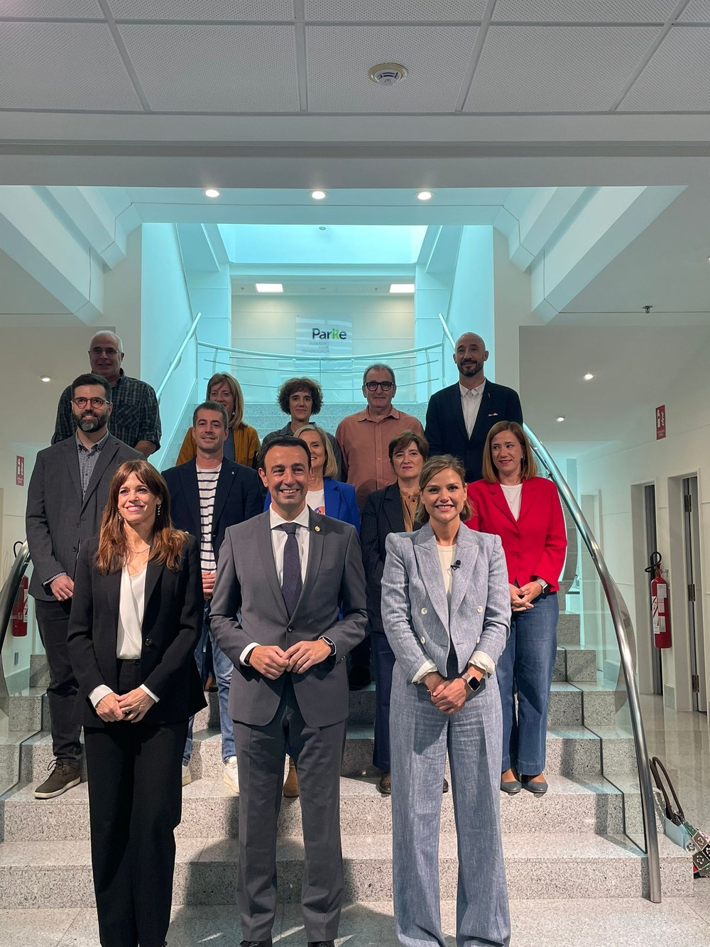 Alcaldes de Euskadi con Mikel Torres, Vicelehendakari Segundo y Consejero de Economía, Trabajo y Empleo.