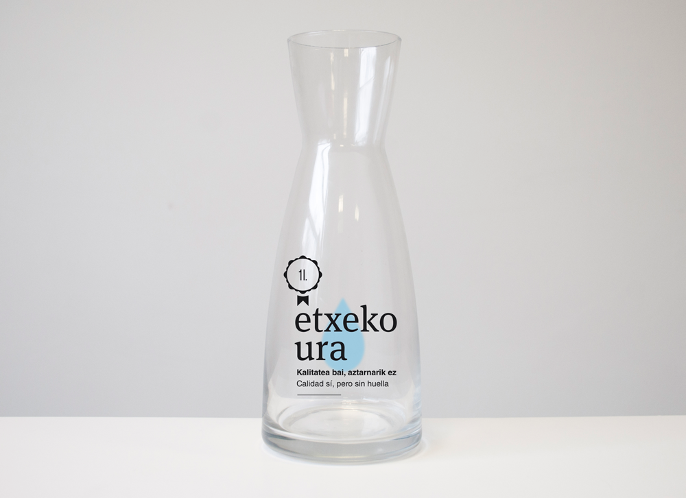 Eibar se suma desde este mes a una campaña de fomento del consumo de agua del grifo