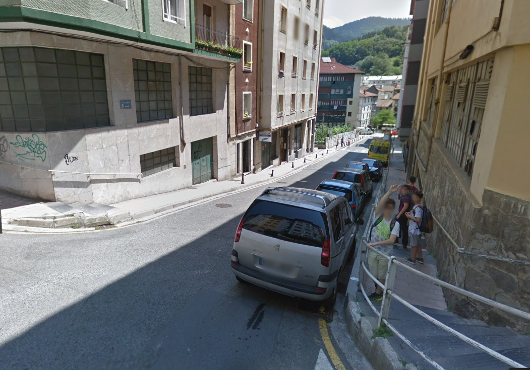 El acceso peatonal desde Pagaegi a Jardiñeta será mejorado mediante rampas