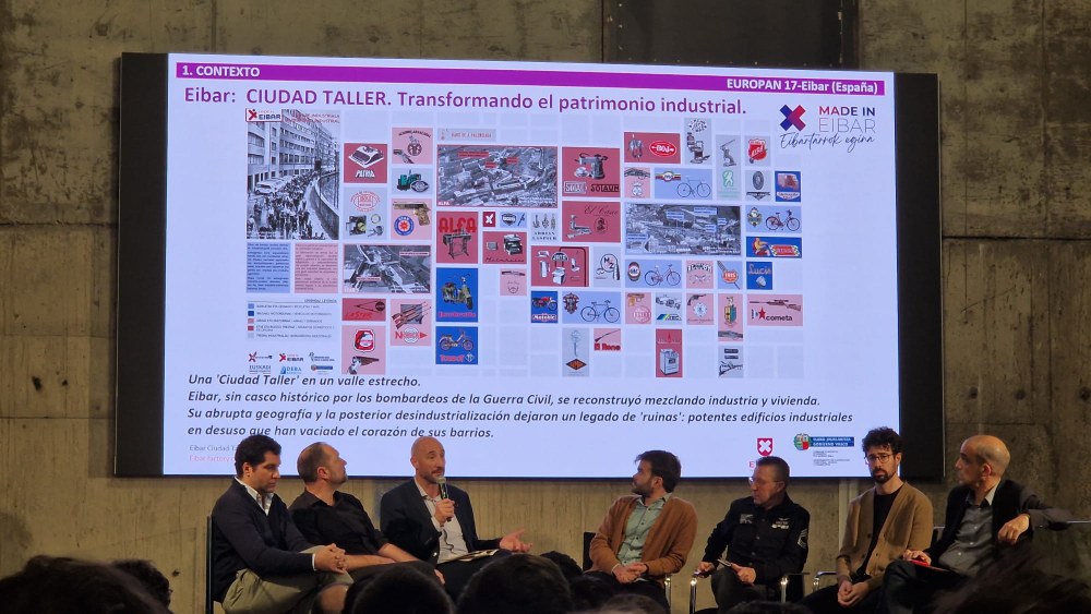 El alcalde de Eibar, Jon Iraola, en la presentación del proyecto Europan 17.