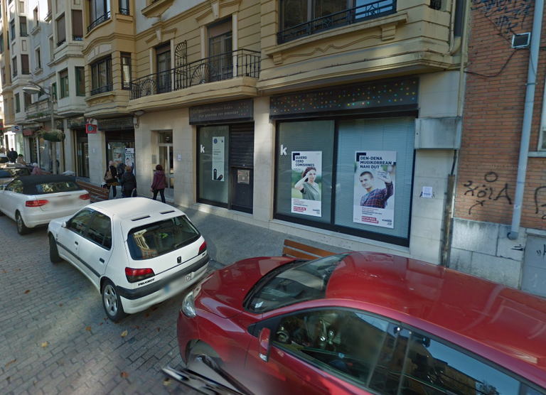 Imagen de archivo de una entidad bancaria ubicada en la calle Toribio Etxebarria.