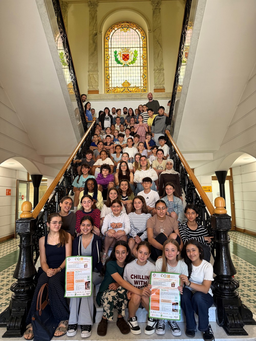 Imagen de los/as alumnos/as participantes en el Pleno de la Agenda Escolar 2030.