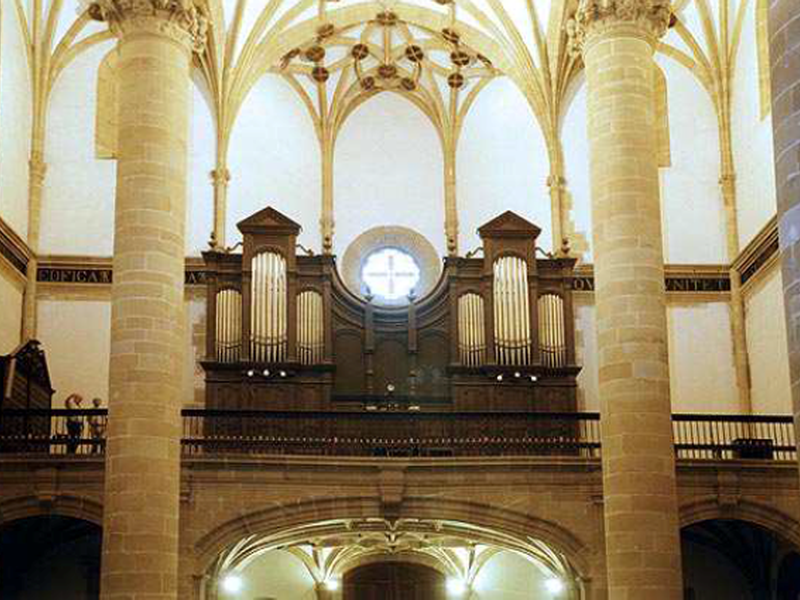 Imagen del órgano de la iglesia de San Andrés.
