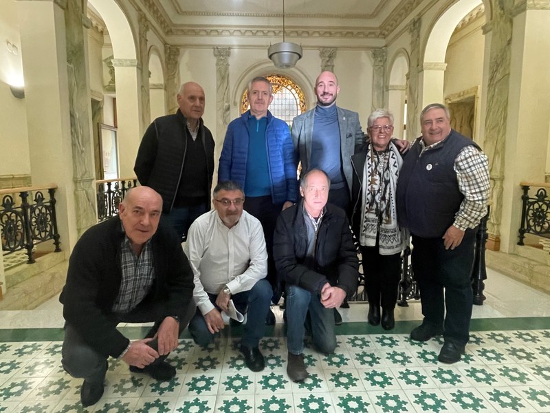 Imagen de la rueda de prensa celebrada para presentar el proyecto de mejora de los caminos y pistas rurales de Eibar.