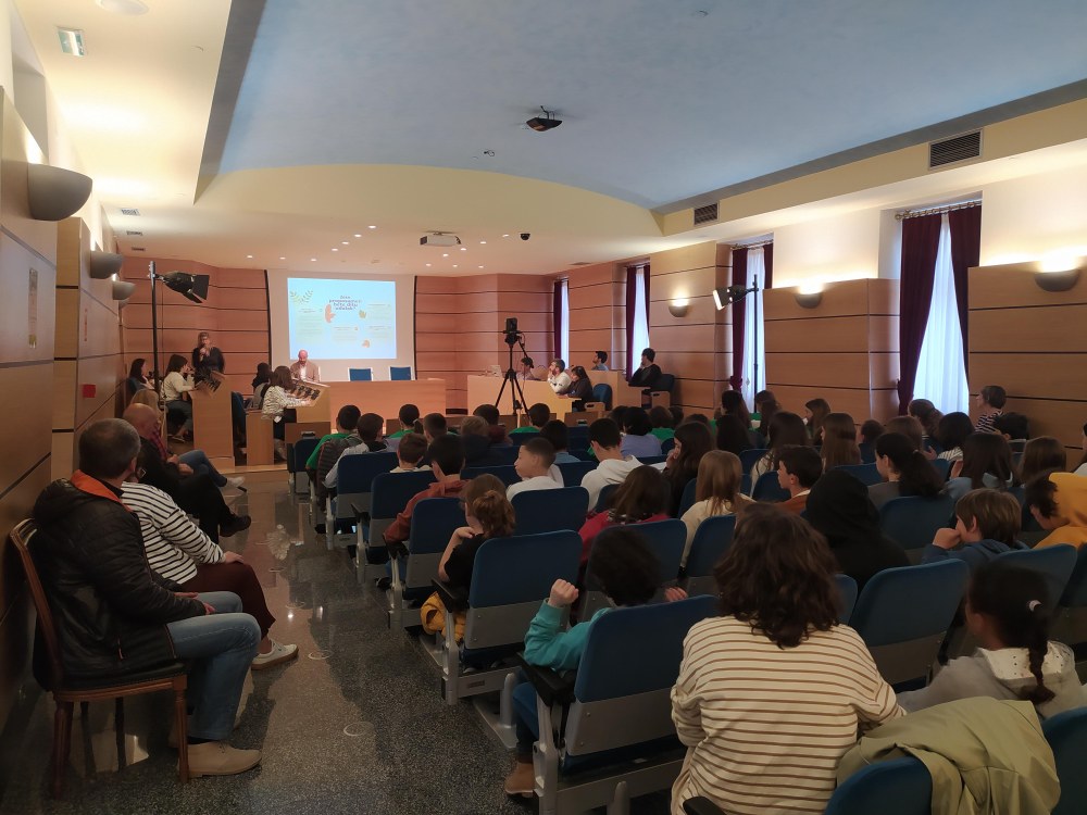 El Ayuntamiento de Eibar acoge el Pleno de la Agenda 2030 Escolar Imagen del Pleno de la Agenda 2030 Escolar, celebrado en la Casa Consistorial.
