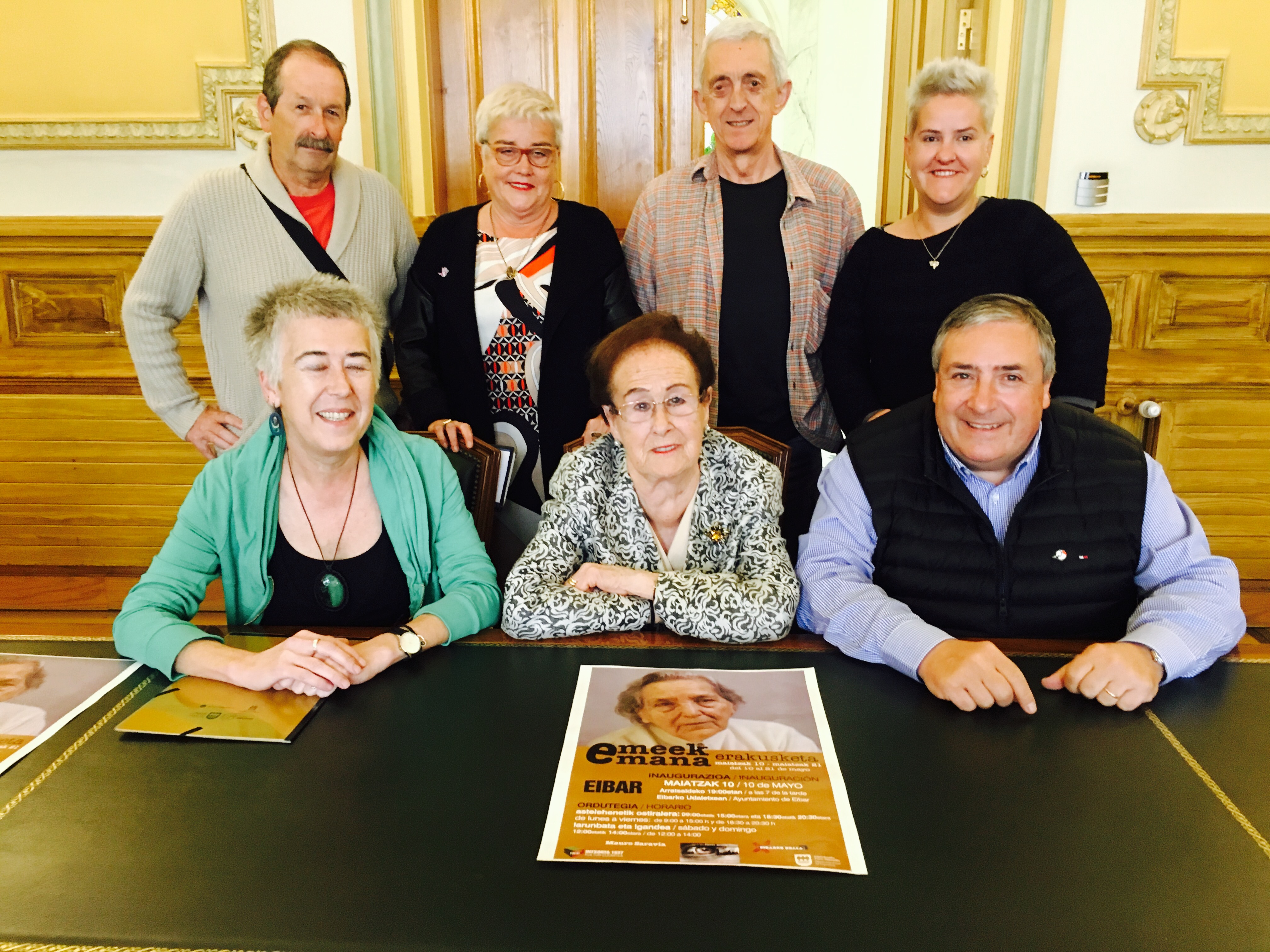 El Ayuntamiento de Eibar acogerá la muestra fotográfica "Emeek emana" del 10 al 21 de mayo