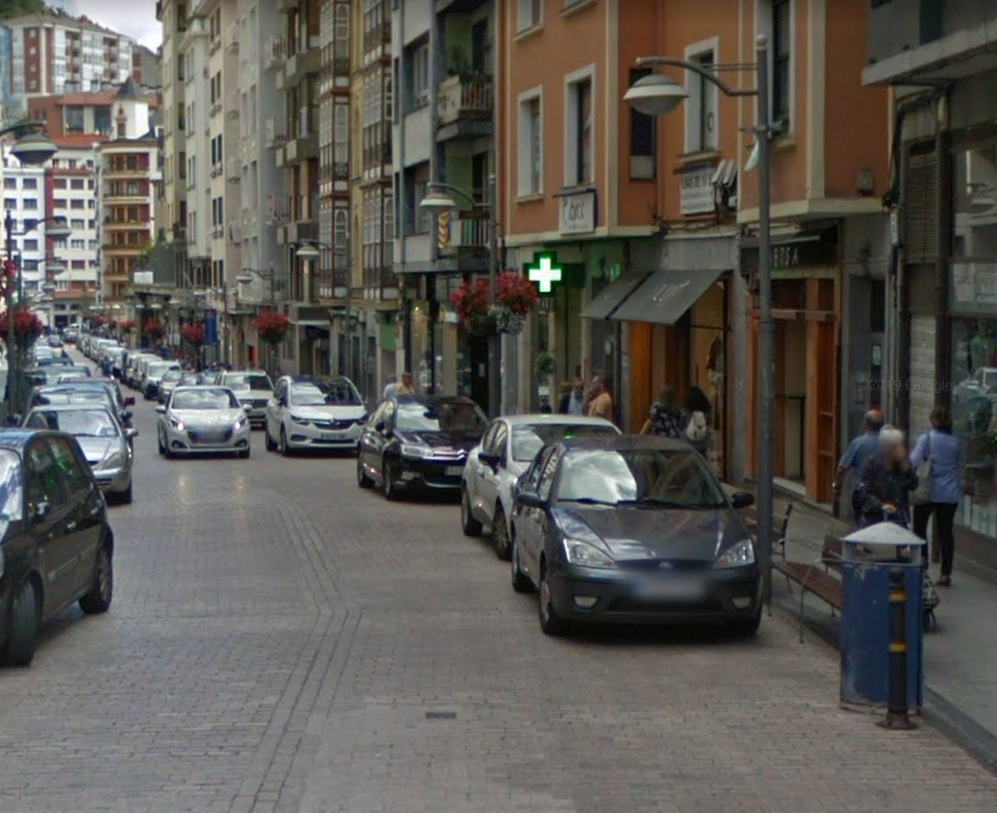 Calle Toribio Etxebarria.