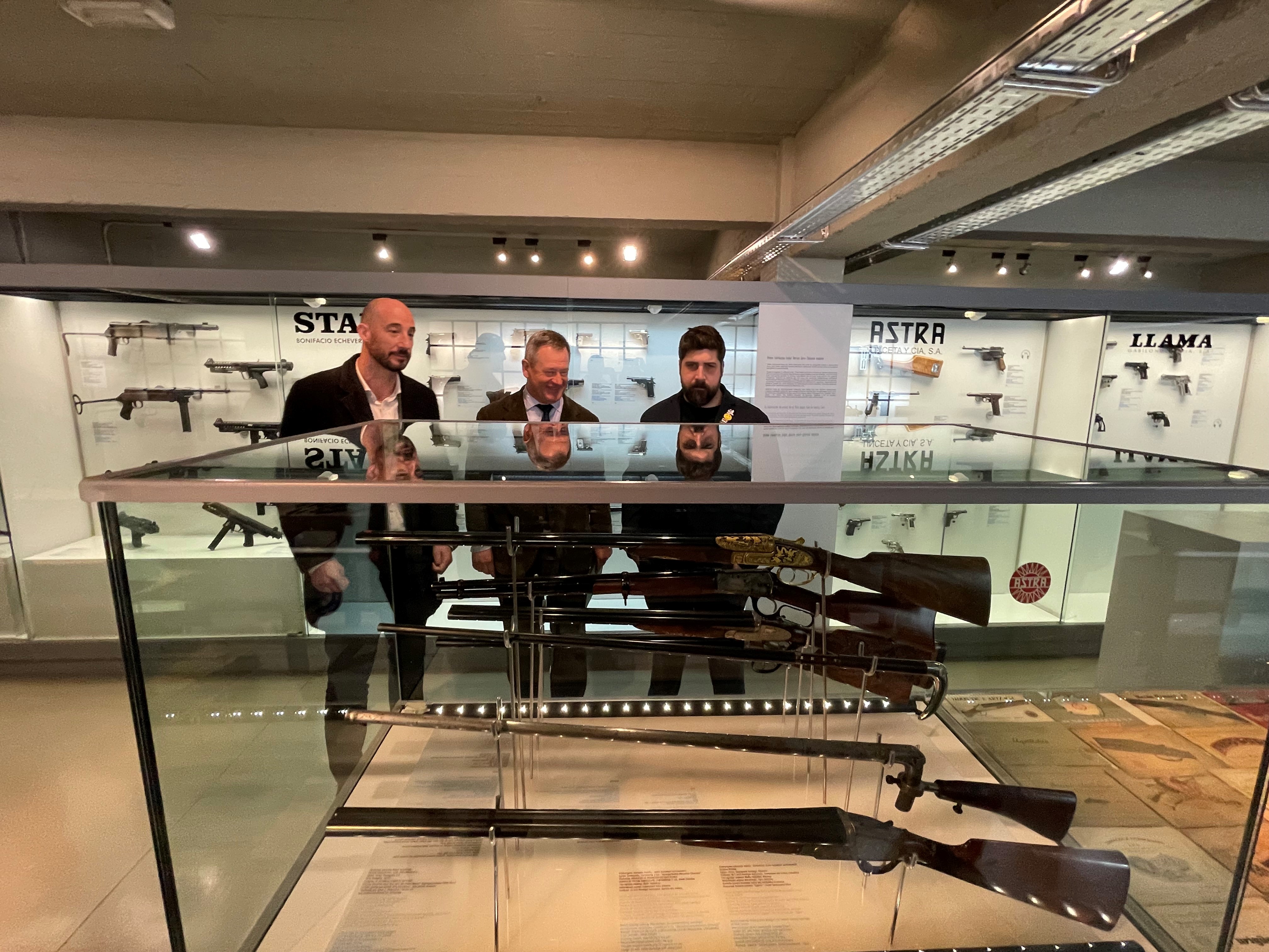 El Ayuntamiento de Eibar, gracias a la financiación del Gobierno Vasco, adquiere una escopeta de alta gama fabricada por la STAR para el Museo de la Industria Armera
