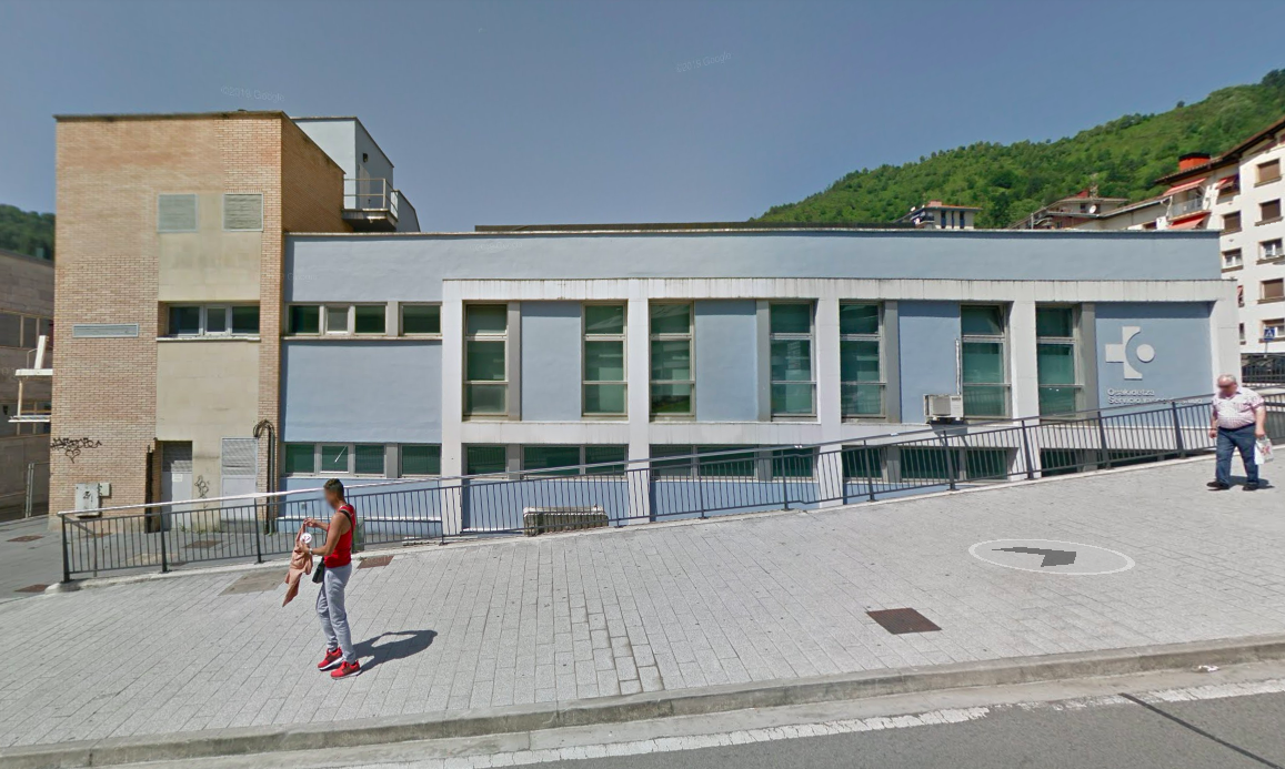 El Ayuntamiento de Eibar pone a disposición de Osakidetza el antiguo ambulatorio de Torrekua y el edificio del mercado de Ipurua