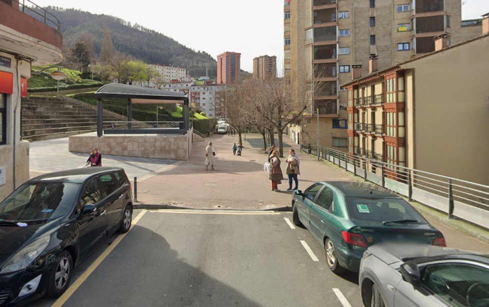 El Ayuntamiento de Eibar y "Jaixak Herrixak Herrixandako" acuerdan, finalmente, ubicar las txosnas en Txaltxa Zelai y Txikito Imagen de archivo. Txikito de Eibar y Txaltxa Zelai.