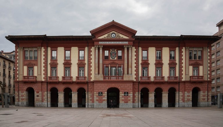Imagen del ayuntamiento de Eibar.