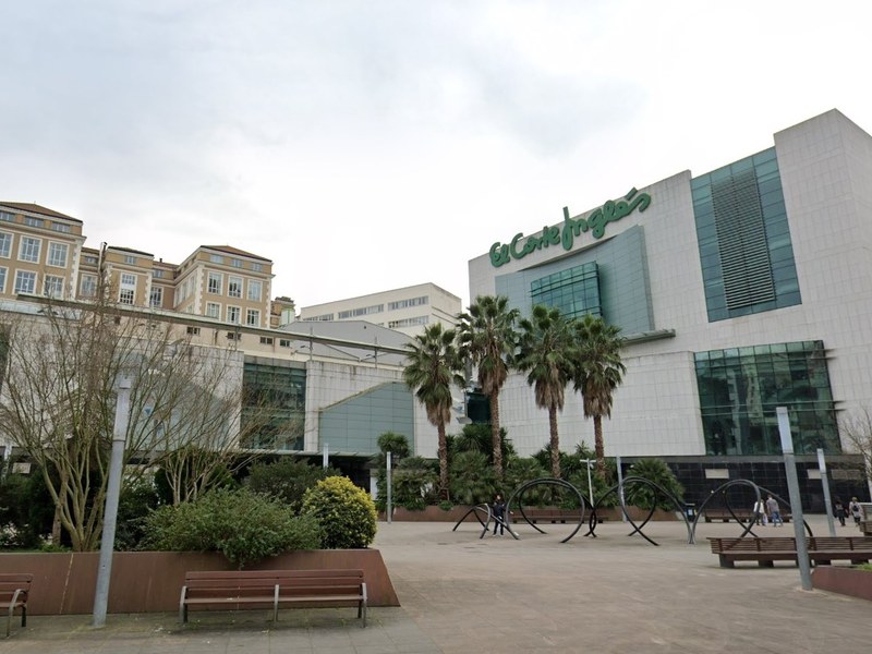 El Ayuntamiento retoma las negociaciones para la adquisición del edificio de El Corte Inglés Imagen del edificio de El Corte Inglés.