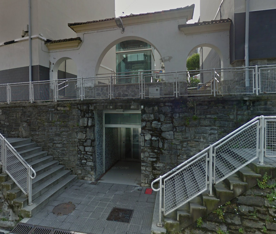 El Ayuntamiento trabaja para que el ascensor de Juan Antonio Mogel esté en funcionamiento en el menor tiempo posible