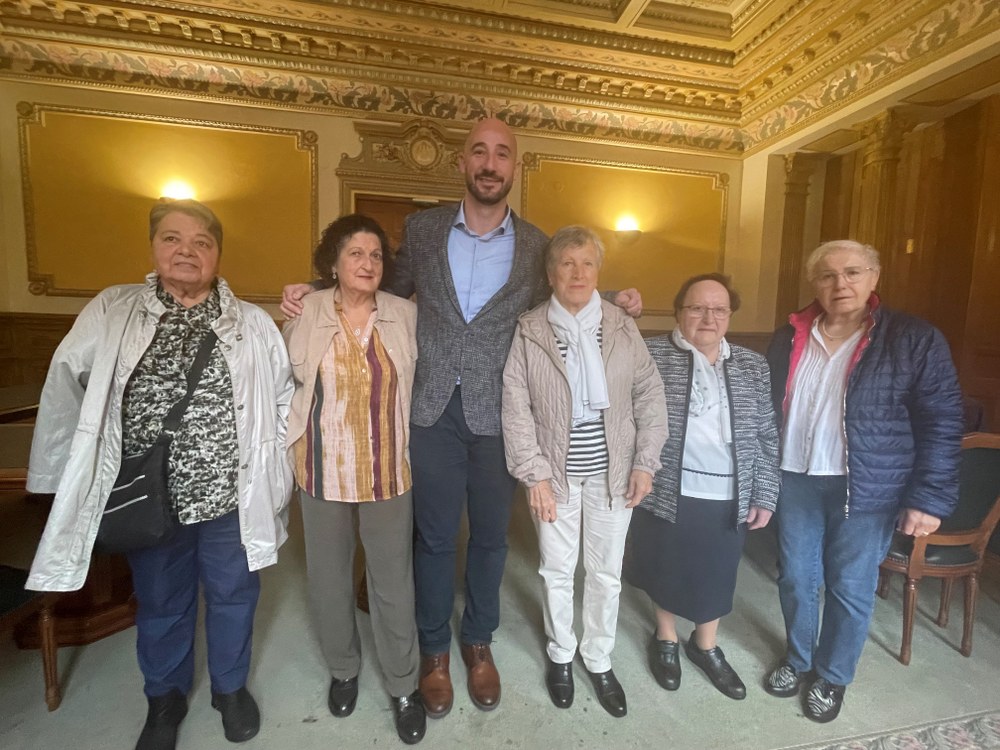 El Coliseo acogerá una jornada de puertas abiertas sobre la situación actual de las viudas en Euskadi, el próximo sábado, 12 de noviembre, a las 10:00 horas Imagen de la presentación de la jornada de puertas abiertas sobre la situación actual de las viudas en Euskadi, que tendrá lugar el próximo sábado, 12 de noviembre, en el Coliseo.