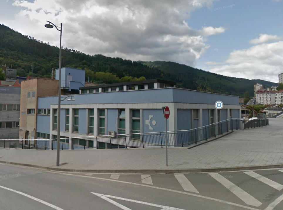El Gobierno Central concede una subvención de 1,4 millones de euros al Ayuntamiento de Eibar para la rehabilitación del edificio del antiguo ambulatorio de Torrekua Imagen de archivo del edificio del antiguo ambulatorio de Torrekua.
