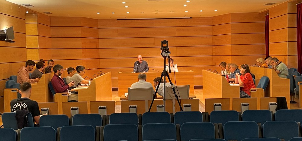 El Pleno Municipal aprueba las Ordenanzas Fiscales y los Precios Públicos para 2023 Imagen de la sesión extraordinaria del Pleno Municipal celebrado el 13 de octubre de 2022.